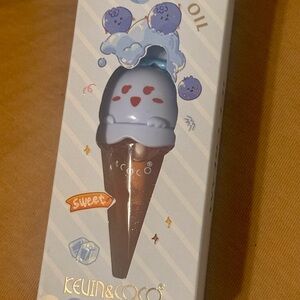 KEVIN&COCO Sweet Ice-Cream Lip Gloss - Light Blue Cap, Shimmery Brown Gloss